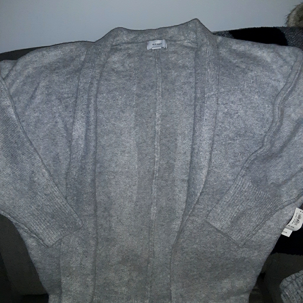 New old navy cardigan